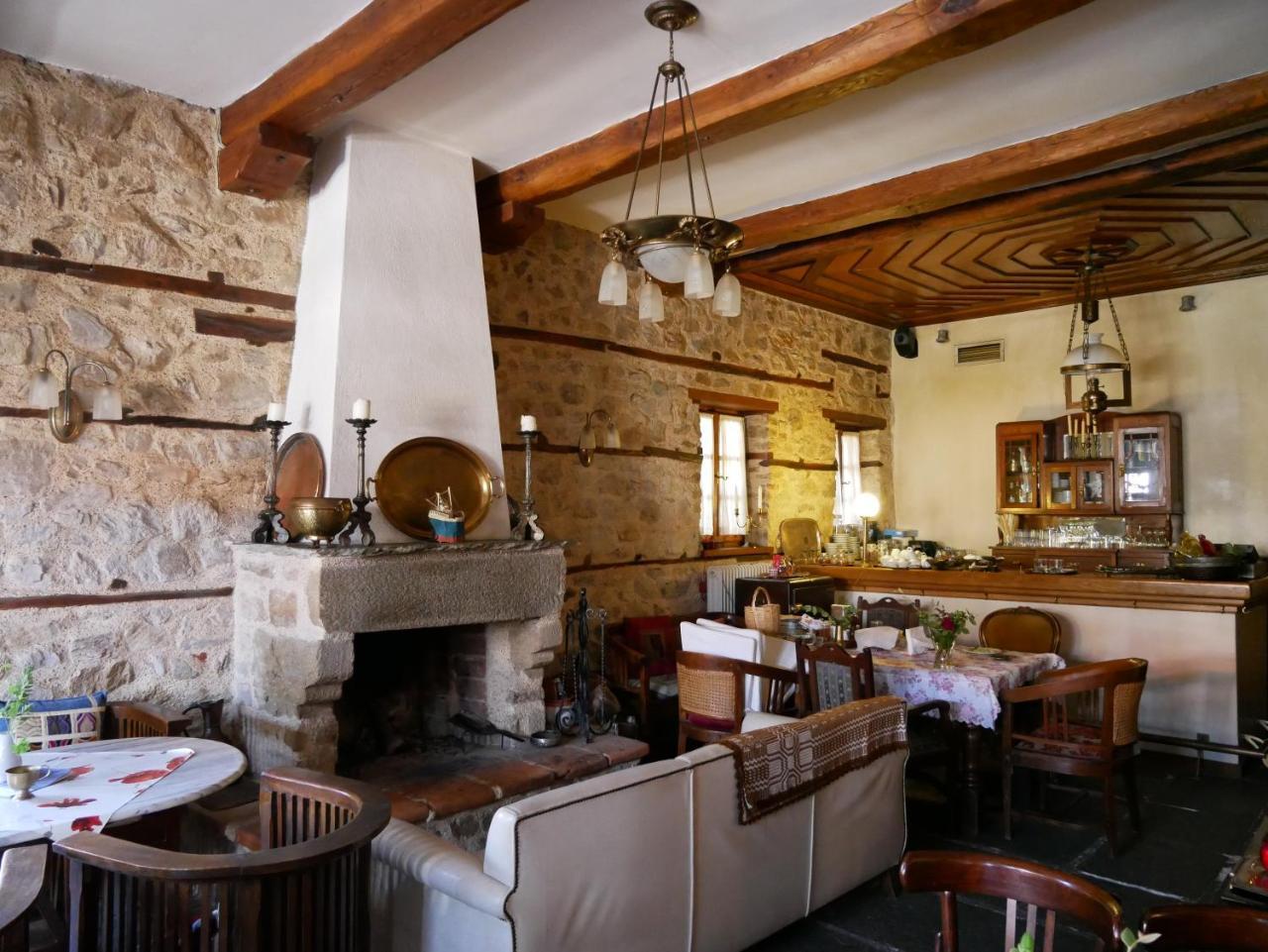 Oikia Alexandrou Traditional Inn Arnaía Dış mekan fotoğraf